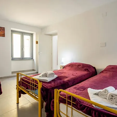 Apartment Guesthost - Oltre Il Mare - Peaceful Retreat In Liguria